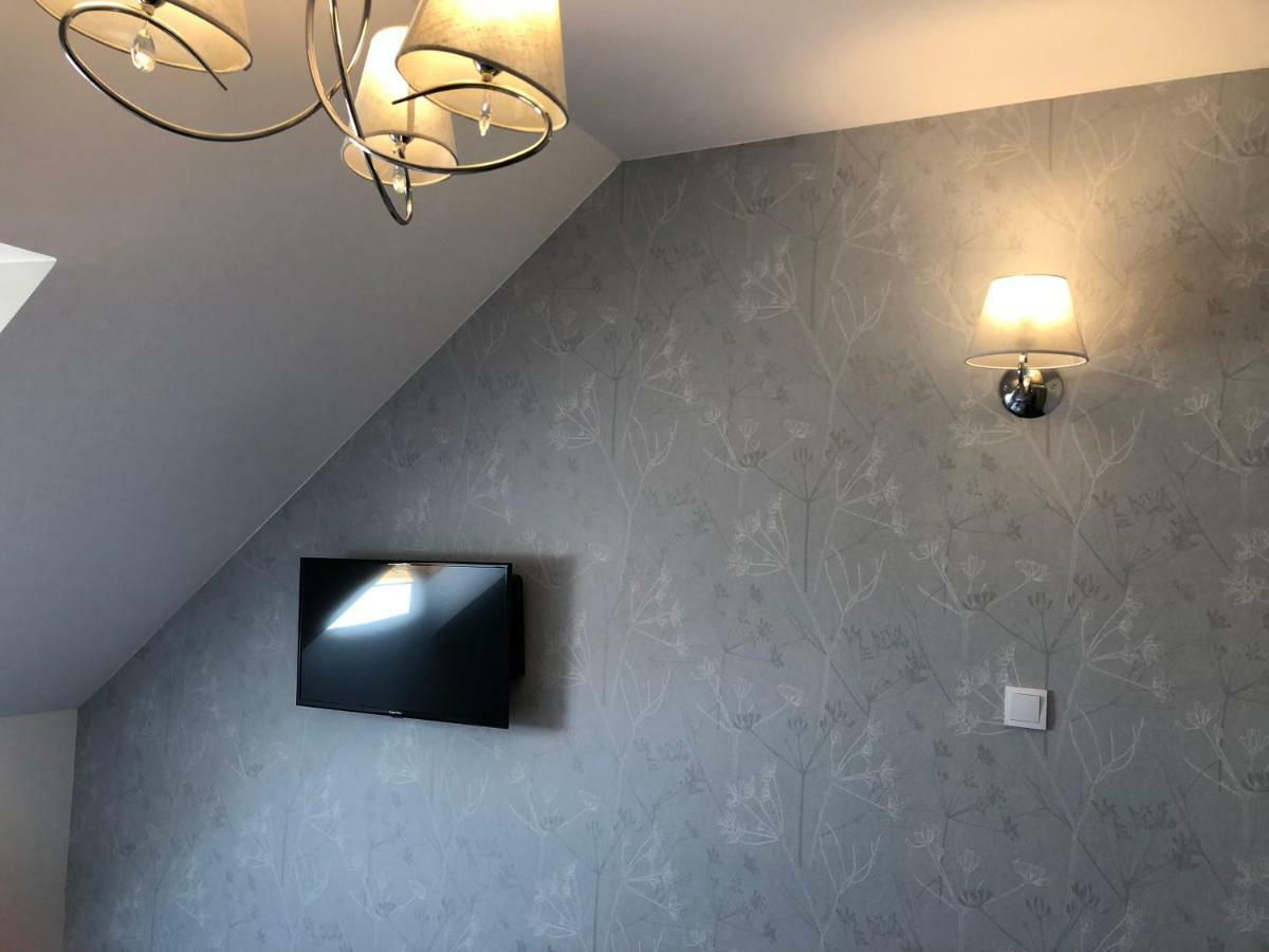 Family & Business Elegant Apartments Ul Warszawska - 2 Bedroom, Balcony, Parking キェルツェ エクステリア 写真